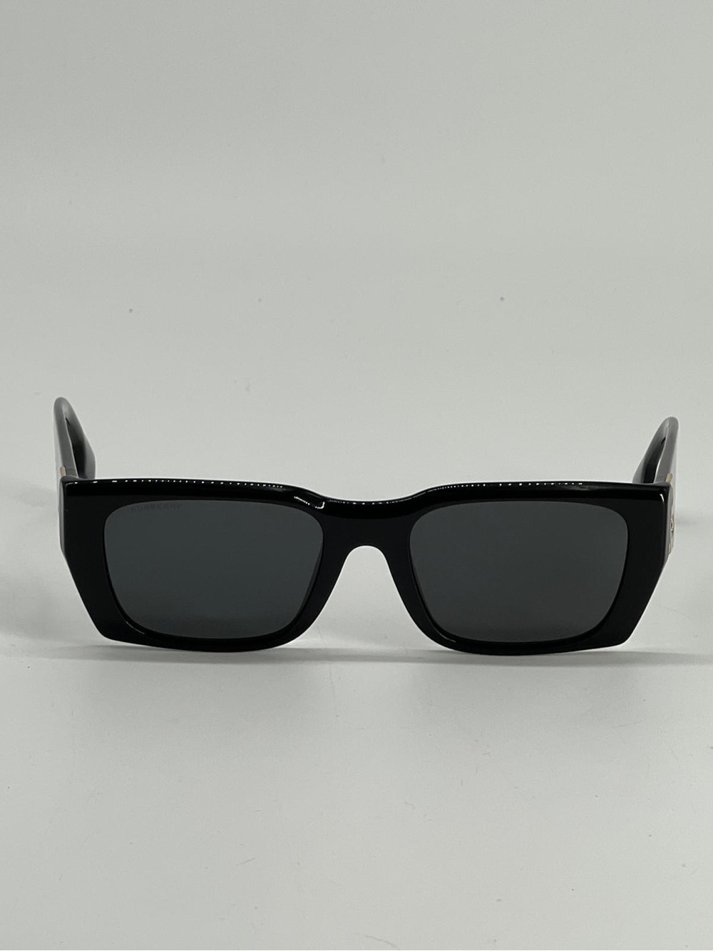 Burberry Poppy Sunglasses B4336 Black 53/19 - Picture 2 of 13